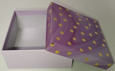  - Geschenkartikel Allgemein - Geschenkschachteln - Kartonage Violett mit Punkten