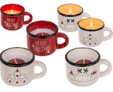 Weihnachtskerze in Tasse
