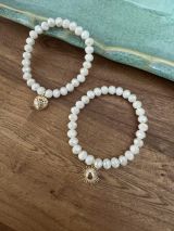 Armband aus Glas 8 mm mit Charm gold